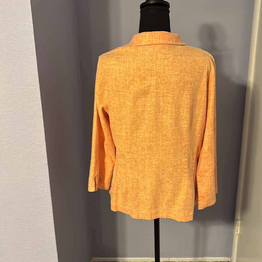 Mishca Woman’s Orange/White Open Front Tie Waist Top - Picture 2 of 4
